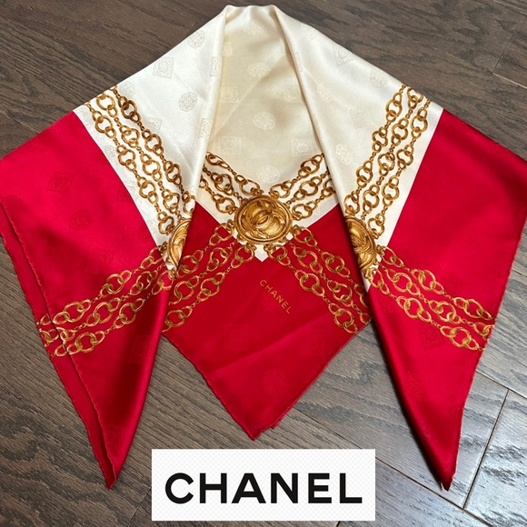 💯 CHANEL CC Ivory Red Silk Scarf - Picture 1 of 11